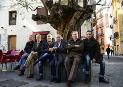 Junto a Carlos Marzal, Francisco Brines, Guillermo Carnero y Vicente Gallego